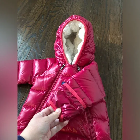 Patagonia Infant Girls NB Hot Pink Hi-Loft Down High-Pile Fleece Hooded Bunting - Picture 10 of 12